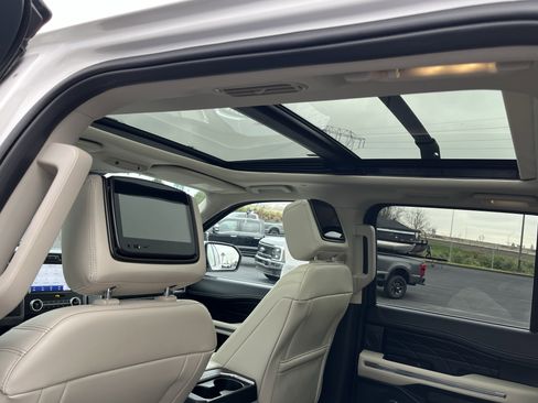 Used 2021 Ford Expedition Platinum image 13