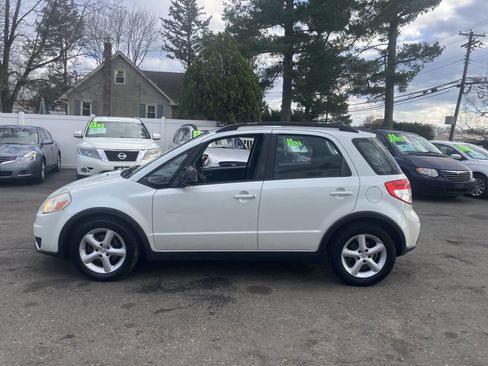 Used 2009 Suzuki SX4 AWD Hatchback image 10