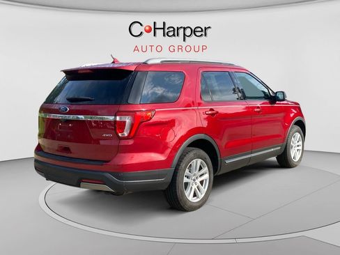 Used 2019 Ford Explorer XLT w/ Equipment Group 202A AWD/4WD image 3