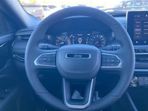 New 2026 Jeep Compass Latitude image 25