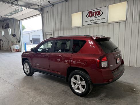 Used 2017 Jeep Compass Sport w/ Power Value Group AWD/4WD image 10