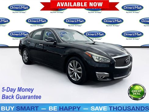 Used 2018 INFINITI Q70 Luxe image 1