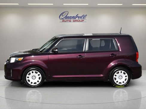 Used 2015 Scion xB Base image 7