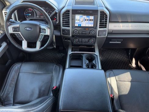 Used 2017 Ford F250 Lariat w/ Chrome Package image 14