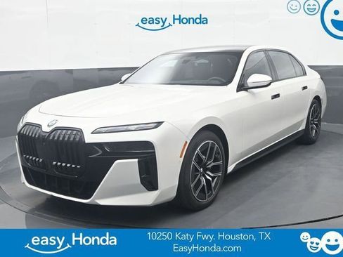 Used 2023 BMW 740i w/ Executive Package RWD image 1