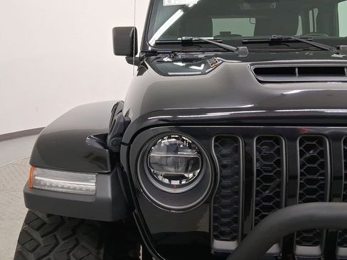 Used 2022 Jeep Wrangler Unlimited Rubicon w/ Xtreme Recon 35" Tire Package image 11