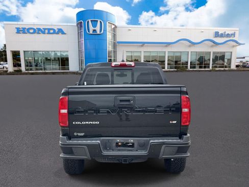 Used 2022 Chevrolet Colorado Z71 AWD/4WD image 4
