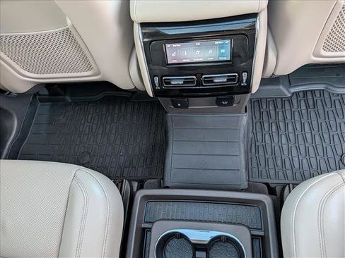 Certified 2023 Lincoln Aviator Reserve w/ Equipment Group 201A image 18