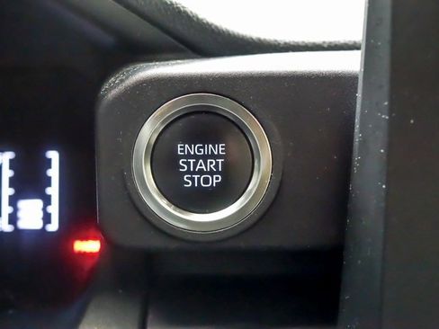 Certified 2025 Toyota 4Runner SR5 image 16