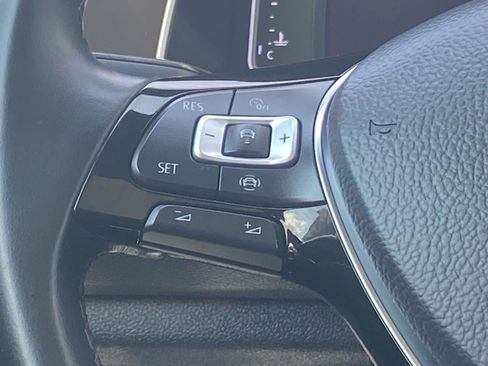 Used 2019 Volkswagen Jetta SEL FWD image 4