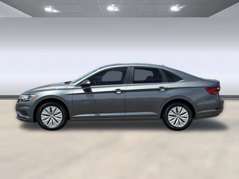 Used 2019 Volkswagen Jetta S w/ Driver Assistance Package FWD image 2