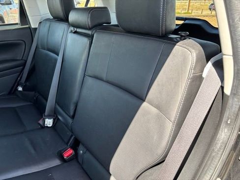 Used 2017 Subaru Forester 2.5i Limited image 18