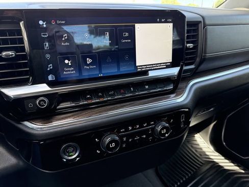 Used 2024 Chevrolet Silverado 1500 LT AWD/4WD image 14