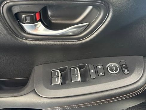 Used 2024 Honda HR-V Sport image 7