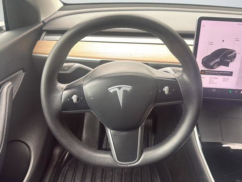 Used 2021 Tesla Model Y Long Range AWD/4WD image 14