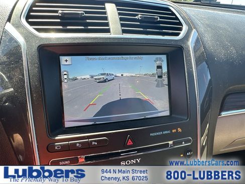 Used 2018 Ford Explorer Limited w/ Equipment Group 301A AWD/4WD image 16