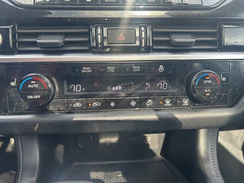 Certified 2024 Nissan Pathfinder SL w/ SL Premium Package image 11