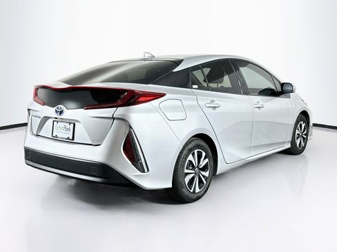 Used 2017 Toyota Prius Prime Premium w/ Carpet Mat Package FWD image 9