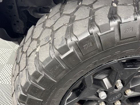 Used 2023 Jeep Gladiator Willys image 20