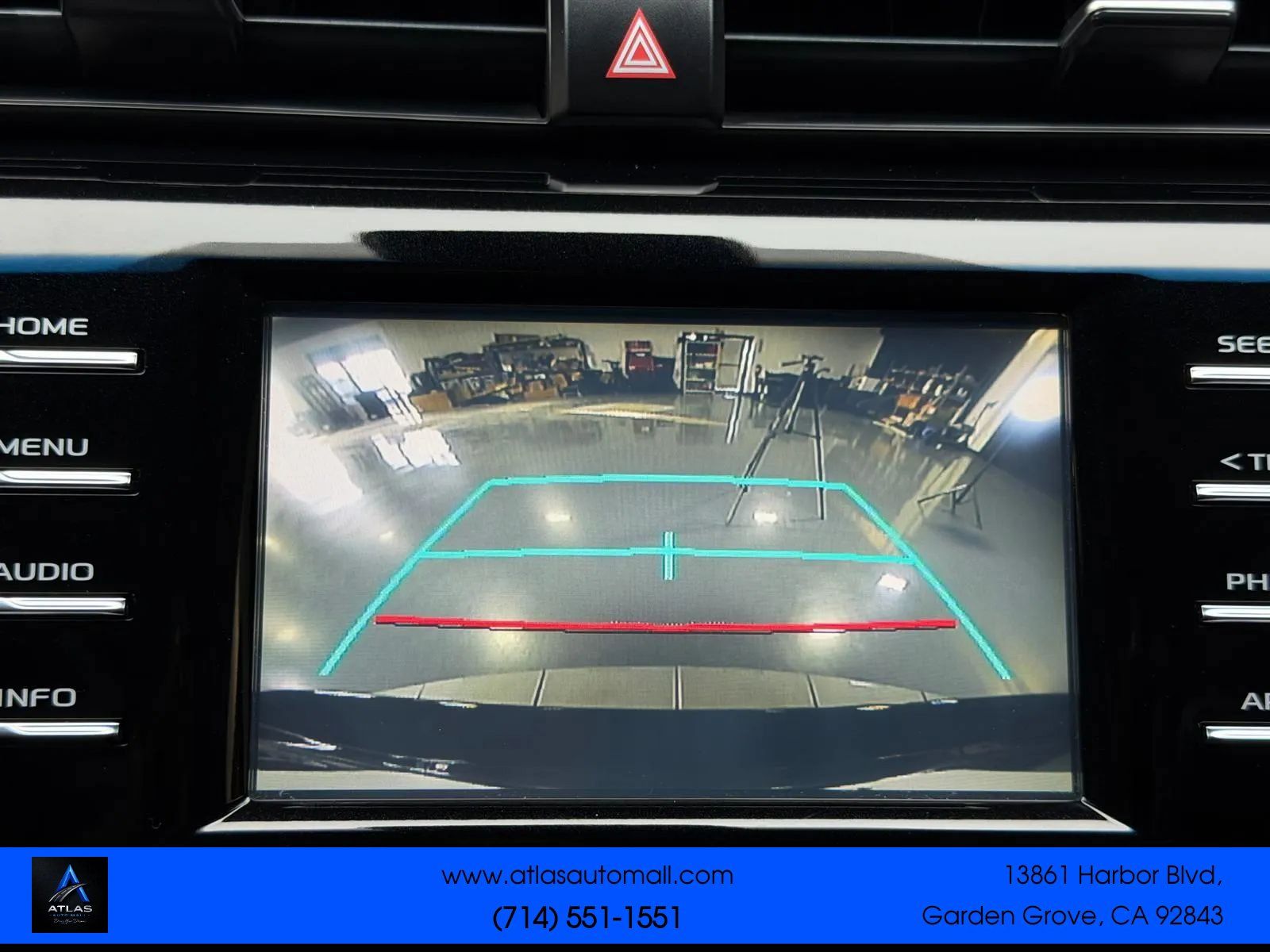 Used 2018 Toyota Camry SE w/ Moonroof Package FWD image 37