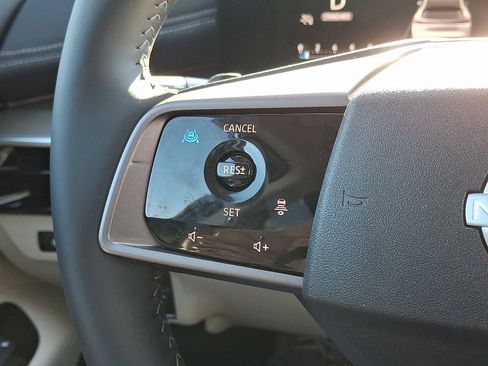 Certified 2025 Nissan Murano SL w/ Cargo Package image 24