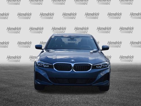 Certified 2025 BMW 330i Sedan w/ Convenience Package RWD image 5