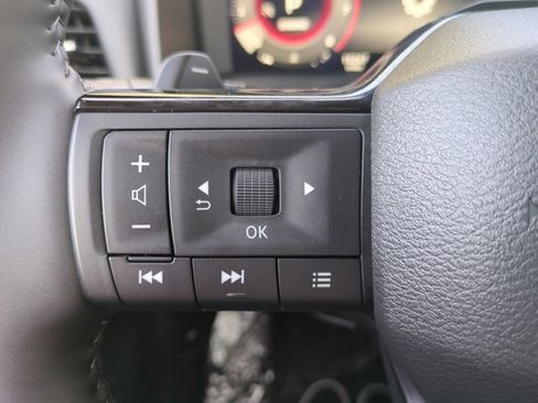 Certified 2025 Nissan Rogue SL w/ Tech Package FWD image 26
