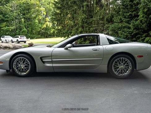 Used 1999 Chevrolet Corvette Coupe w/ Performance Handling Pkg RWD image 15