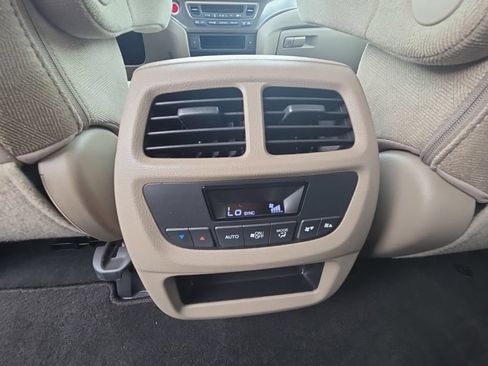 Used 2021 Honda Pilot EX image 13