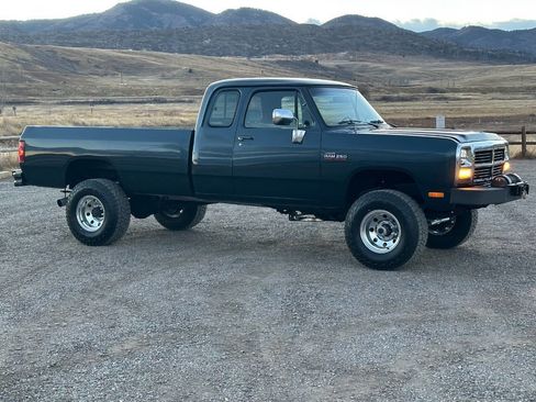 Used 1992 Dodge D/W Truck 250 image 26