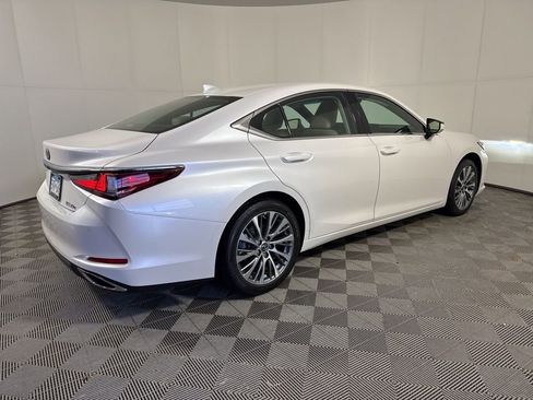 Used 2020 Lexus ES 350 w/ Premium Package image 5