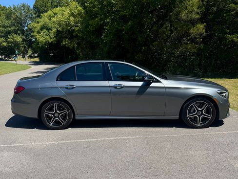 Used 2021 Mercedes-Benz E 350 4MATIC Sedan w/ Premium Package image 7