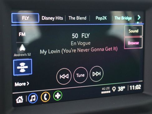 Used 2025 Chevrolet Silverado 2500 Custom w/ Custom Value Package image 27