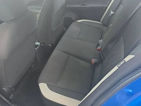 Used 2021 Nissan Versa SV FWD image 10