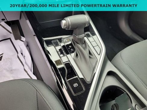 New 2026 Kia Niro LX image 10