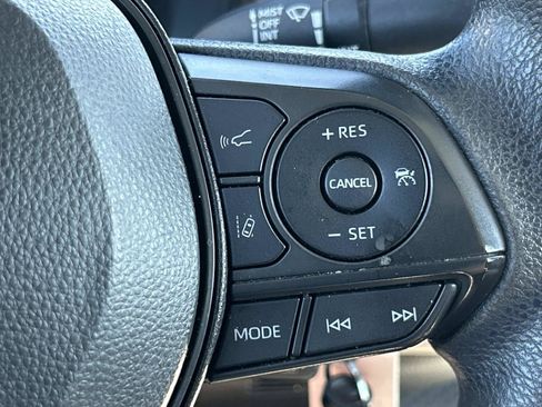 Used 2022 Toyota Corolla LE FWD image 24