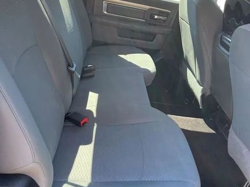 Used 2017 RAM 1500 Classic SLT AWD/4WD image 12