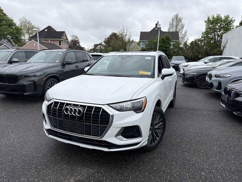 Used 2021 Audi Q3 2.0T Premium w/ Convenience Package AWD/4WD image 6