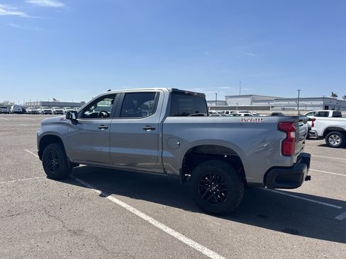 Used 2022 Chevrolet Silverado 1500 Custom Trail Boss AWD/4WD image 3