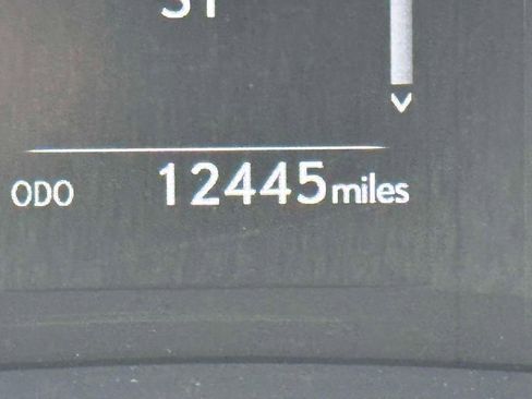 Used 2023 Lexus GX 460 Premium w/ Premium Plus Package image 28