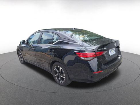 Used 2025 Nissan Sentra SV FWD image 4