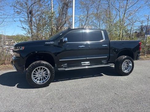 Used 2020 Chevrolet Silverado 1500 High Country image 3