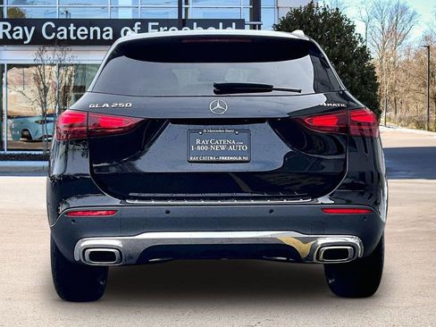 Used 2026 Mercedes-Benz GLA 250 4MATIC image 4