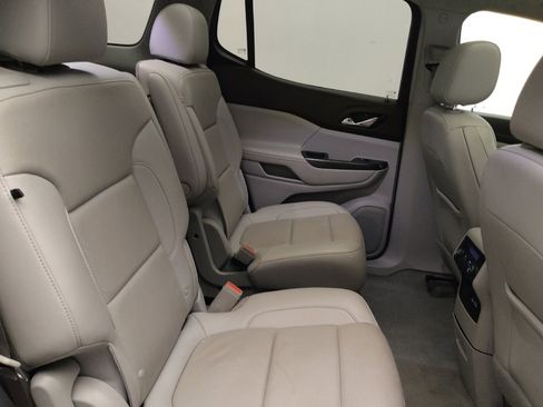 Used 2021 GMC Acadia SLT FWD image 19