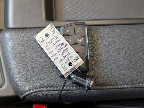 Used 2024 Chevrolet Silverado 2500 LT w/ Z71 Sport Edition image 37