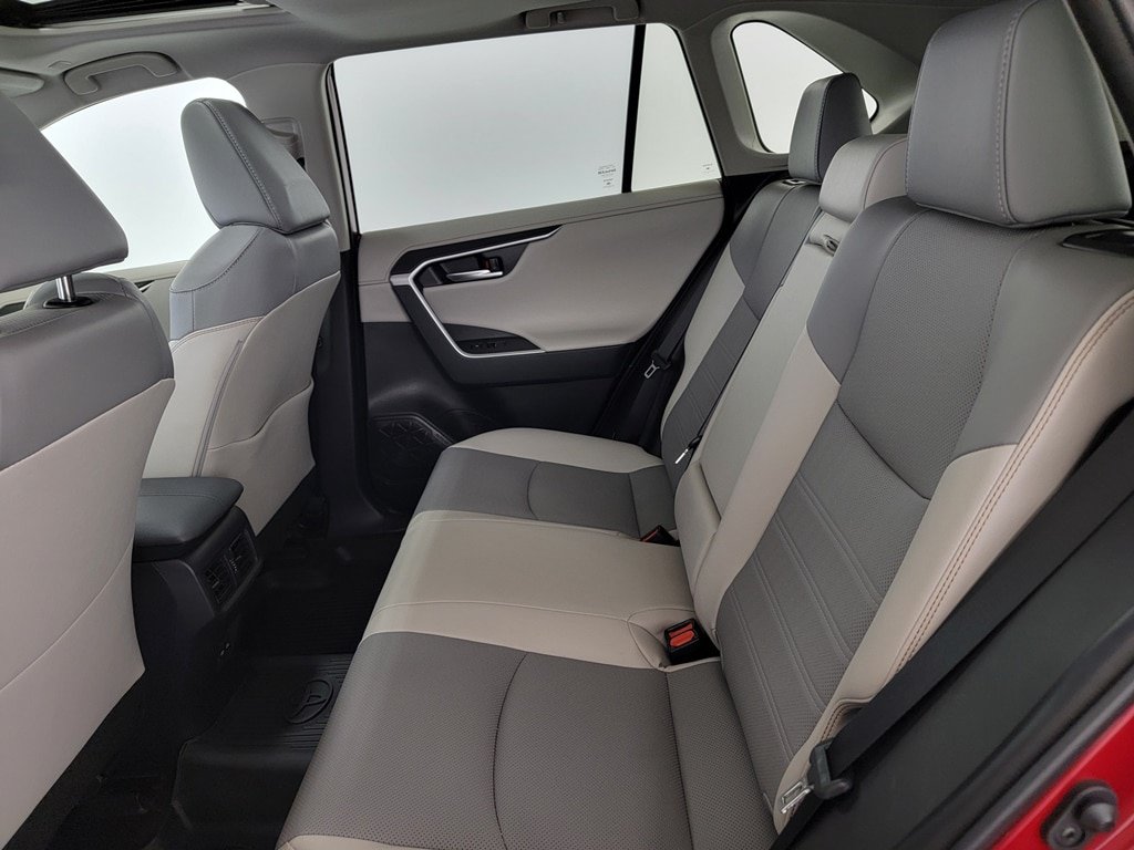 Certified 2025 Toyota RAV4 Limited AWD/4WD image 13