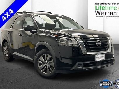 Used 2022 Nissan Pathfinder SV w/ SV Premium Package