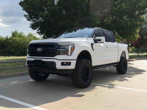 Used 2025 Ford F150 Lariat AWD/4WD image 5