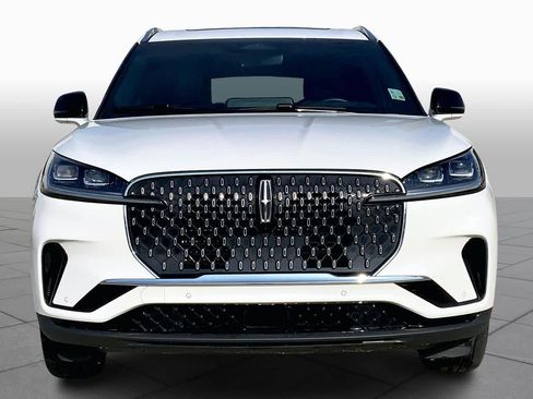 Used 2025 Lincoln Aviator Reserve RWD image 4