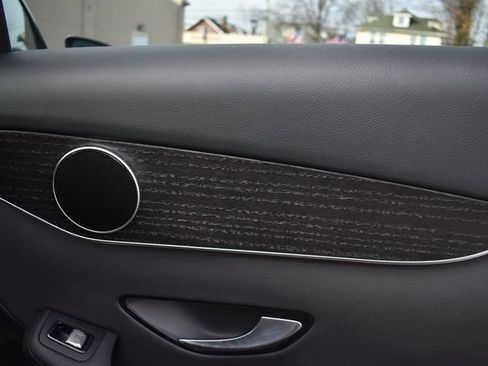 Used 2020 Mercedes-Benz GLC 300 4MATIC image 23